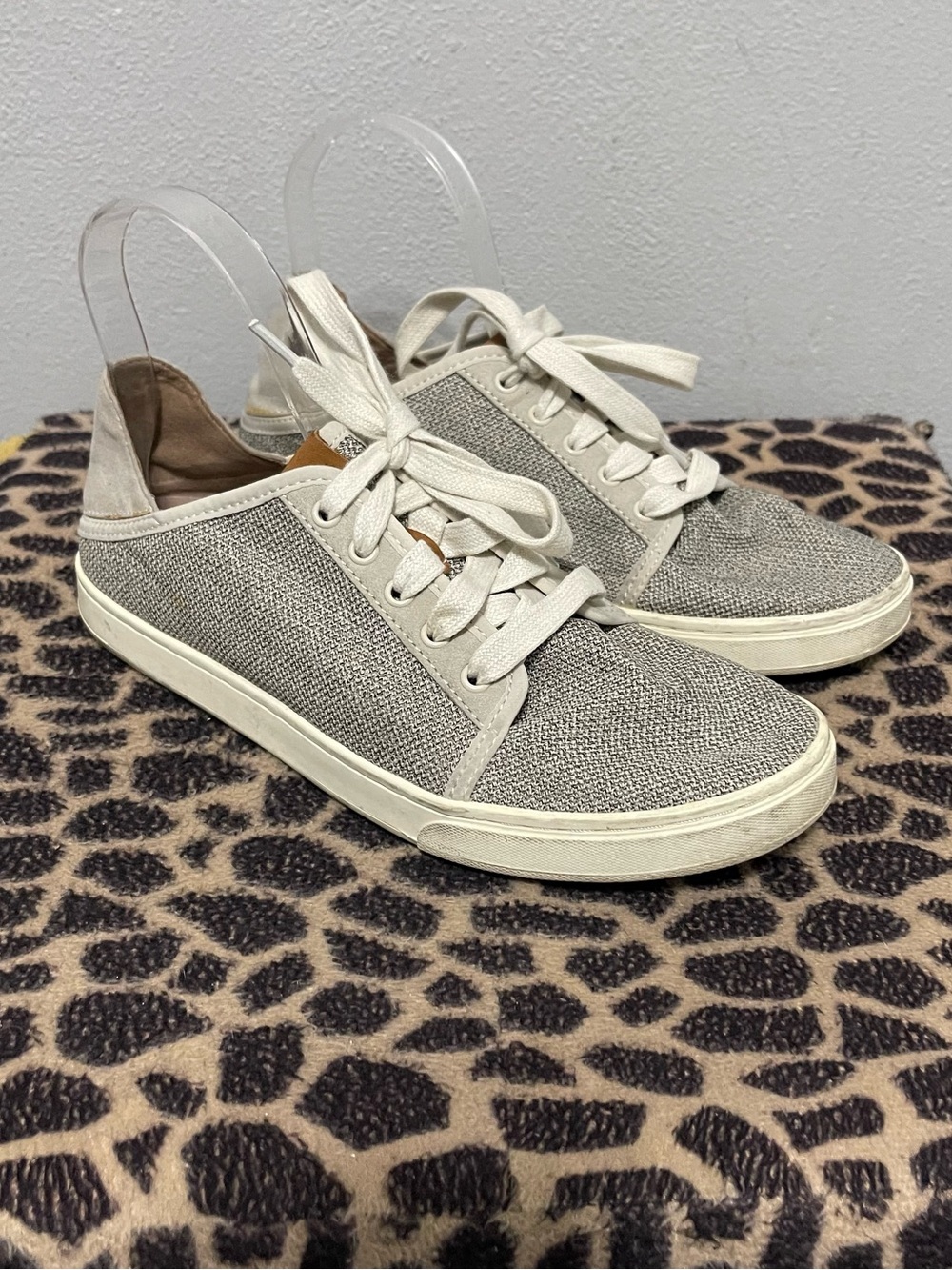 OluKai Pehuea Li Lace Up Fold Down Ankle Sneakers Gray Taupe Womens 9.5